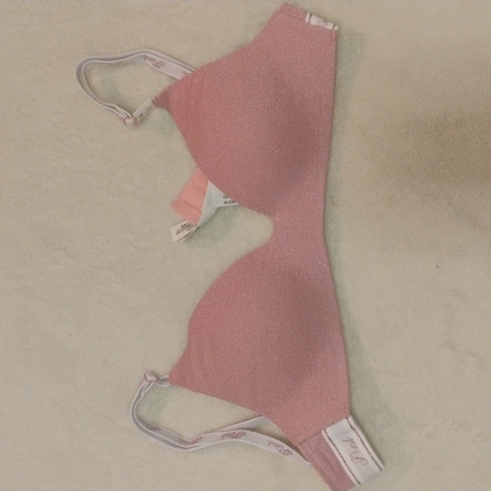Victoria secret bra. - Picture 2 of 3